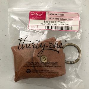 New Thirty-One Snap To It Pouch - Caramel